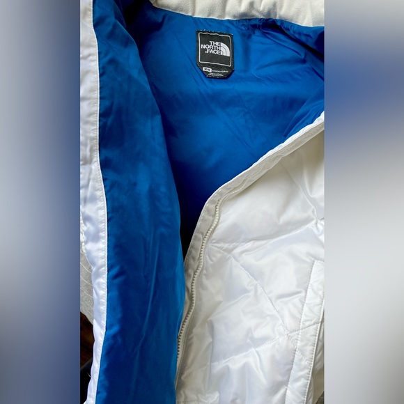 North Face Vest - Picture 4 of 8